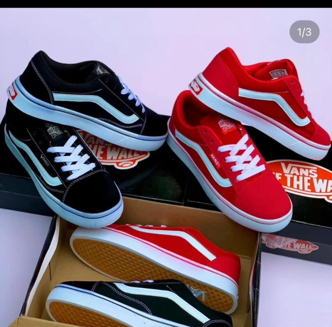 Vans Sneakers