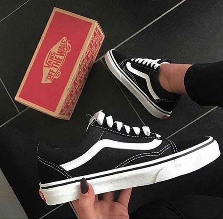 Vans Sneakers