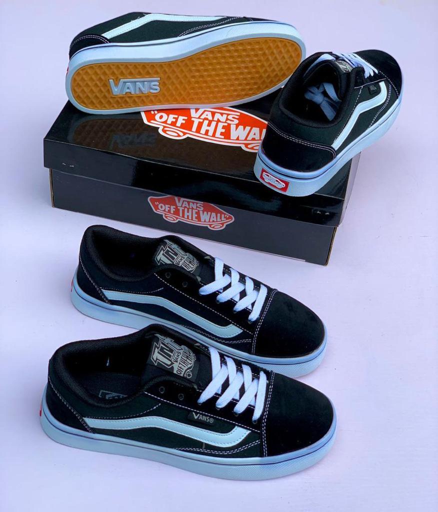 Vans Sneakers