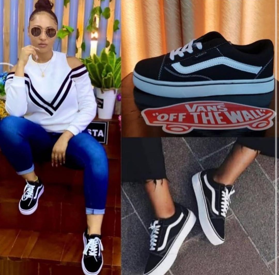 Vans Sneakers