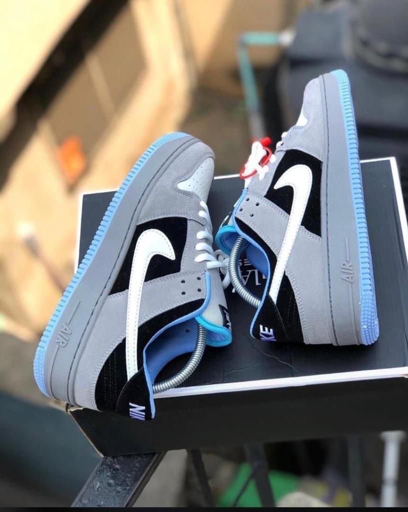ABB Sneakers
