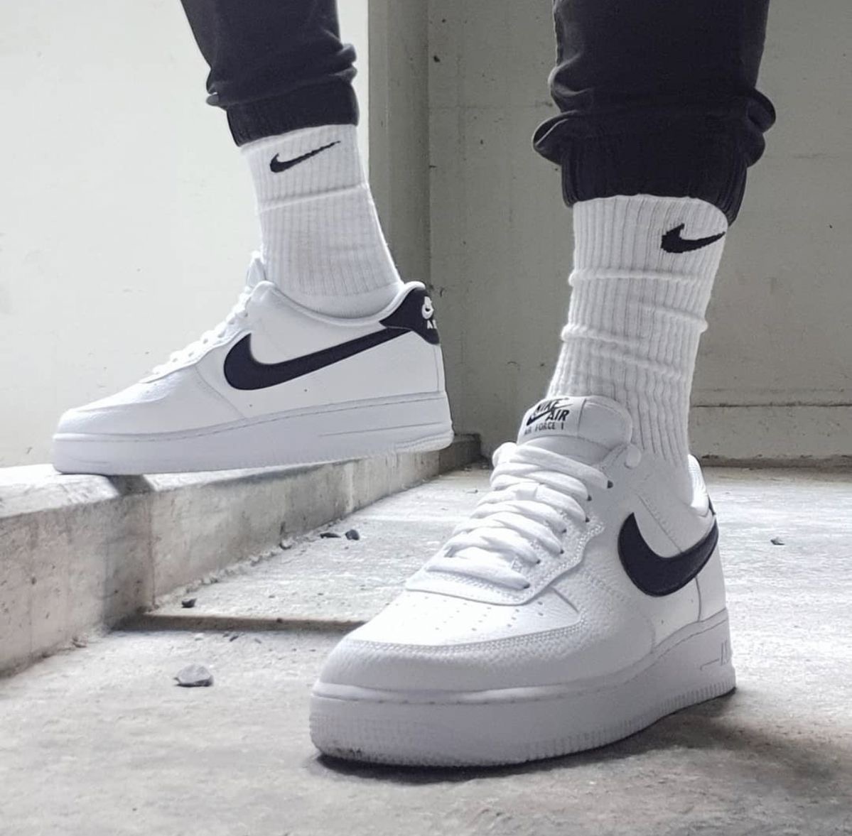 White black touch AF1