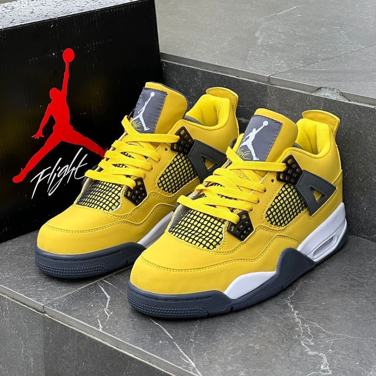 Yellow Jordan 4