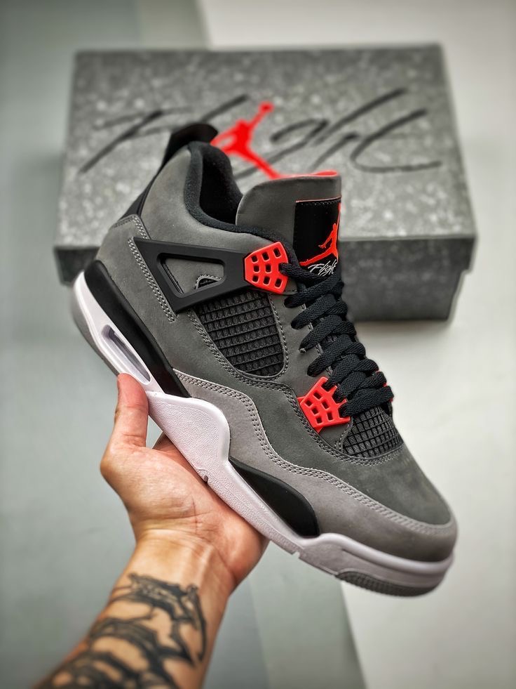 Infrared Air Jordan 4