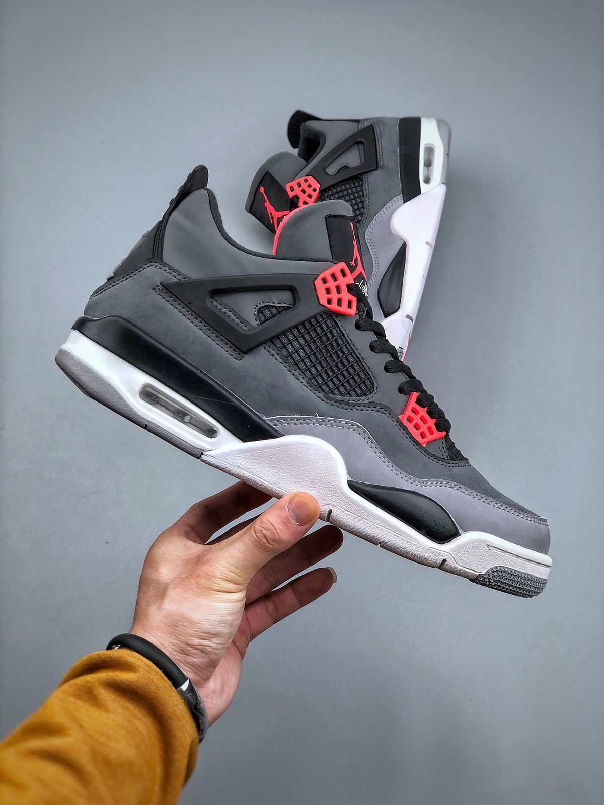 Infrared Air Jordan 4