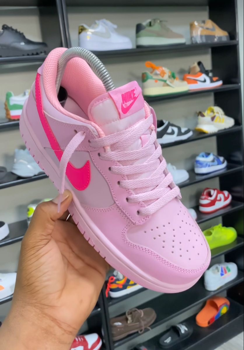 Pinky Nike Luxury