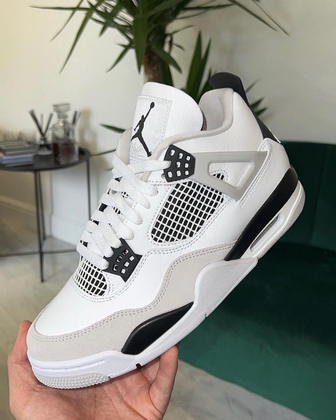 Jordan 4 Military Black (Premium Quality)