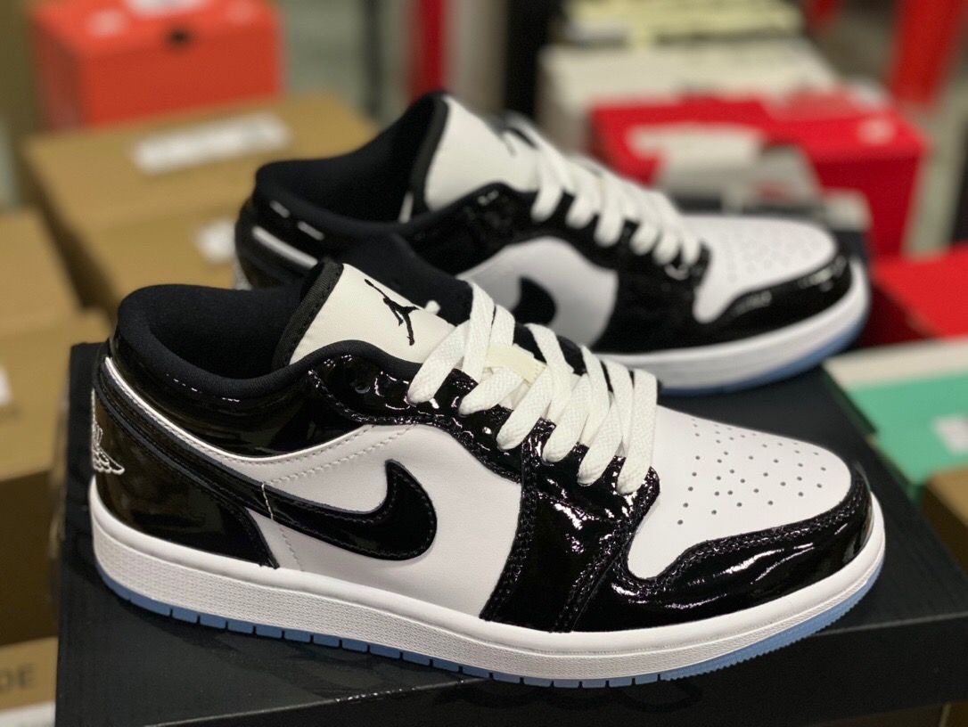 White and Black Luxury Glossy Jordan