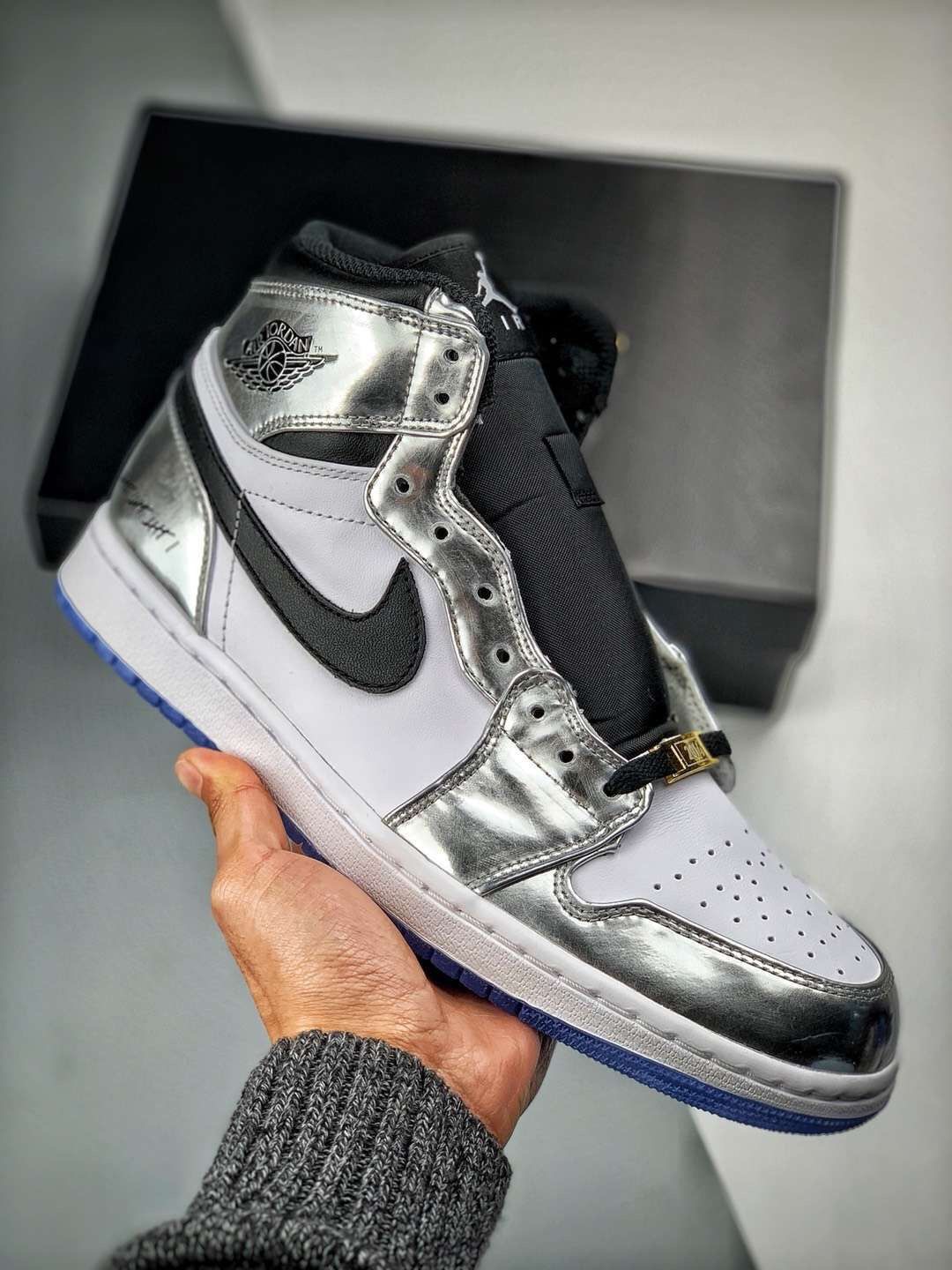 Sliver Hightop Jordan (Premium )