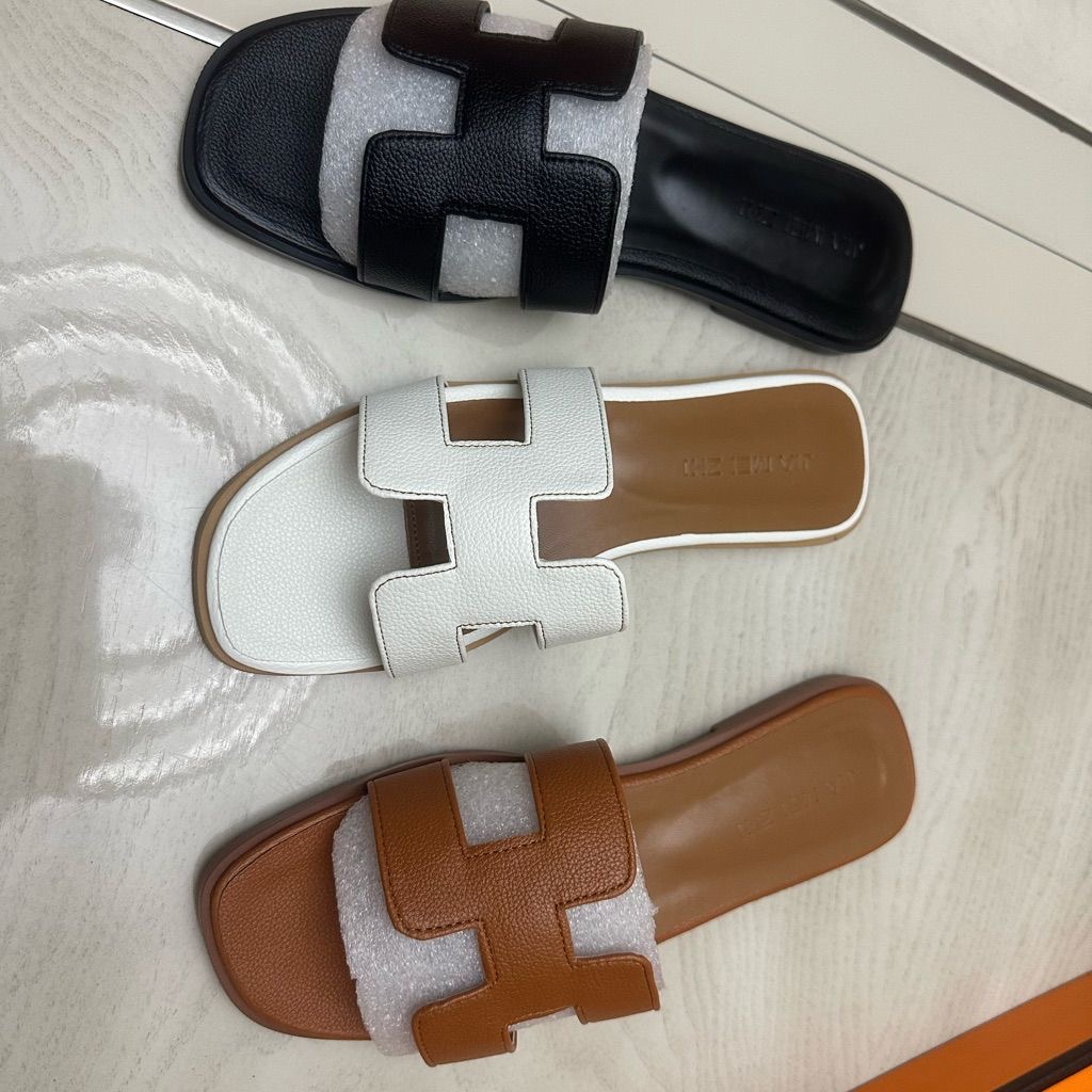 Luxury Hermes Slippers (Premium Quality)