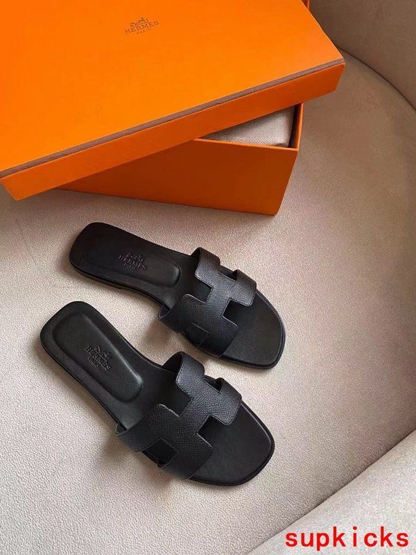 Luxury Hermes Slippers (Premium Quality)