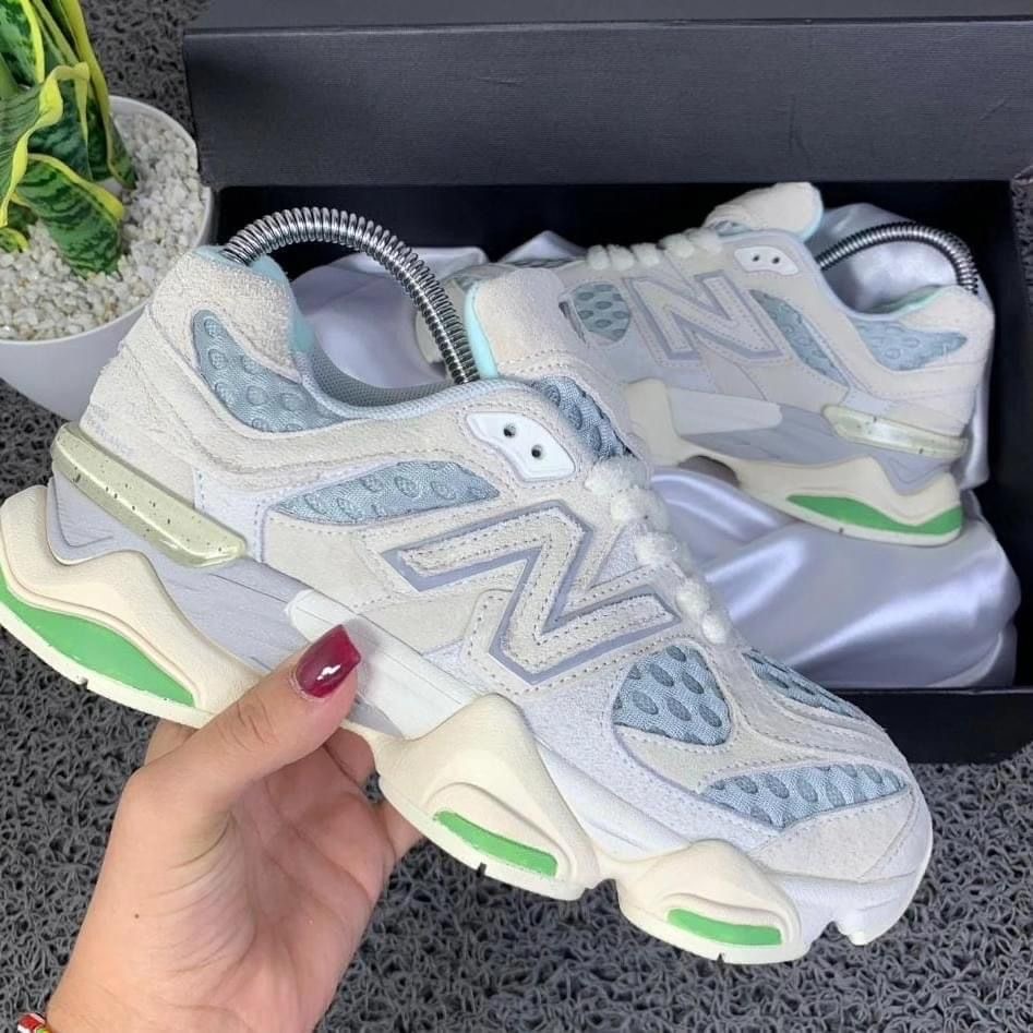 Premium Quality Brick & Wood NB 9060