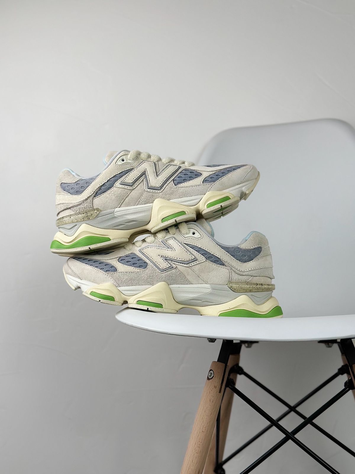 Premium Quality Brick & Wood NB 9060