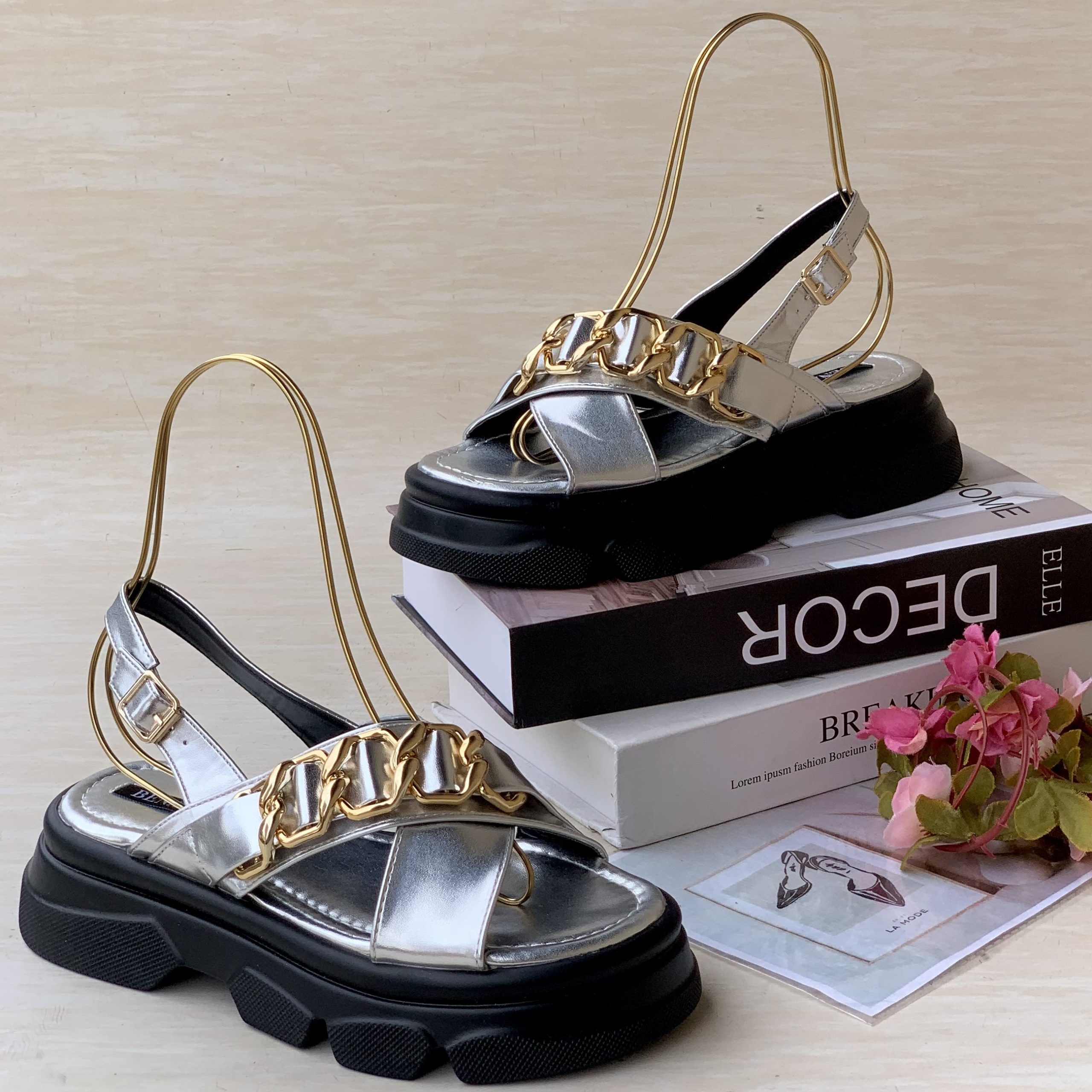 Stock sandals high Quality