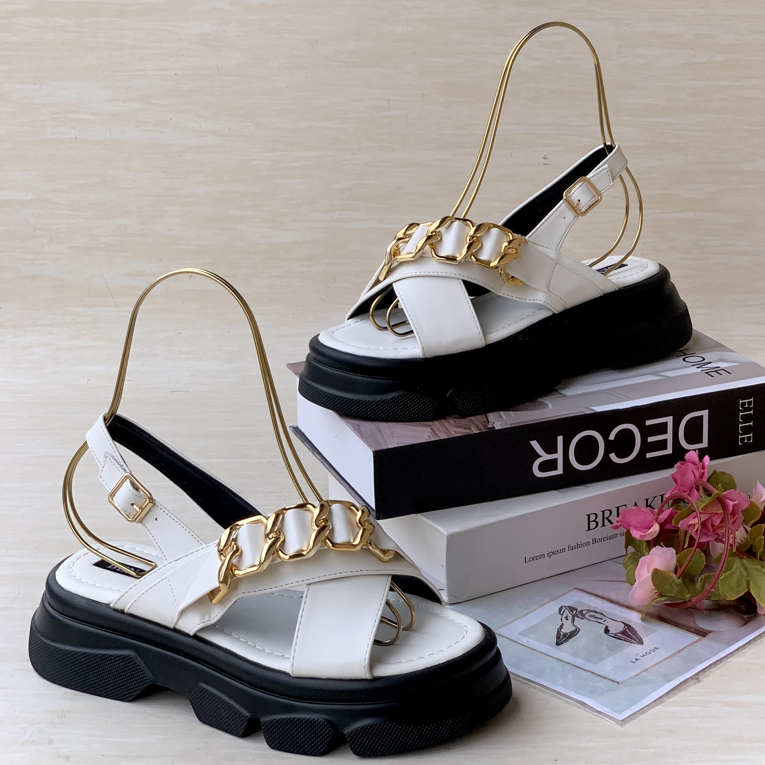 Stock sandals high Quality