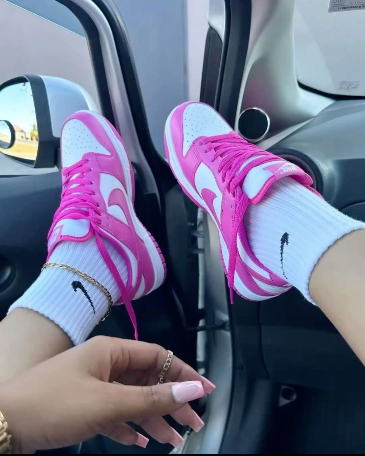 Pinky SB Sneakers 🩷