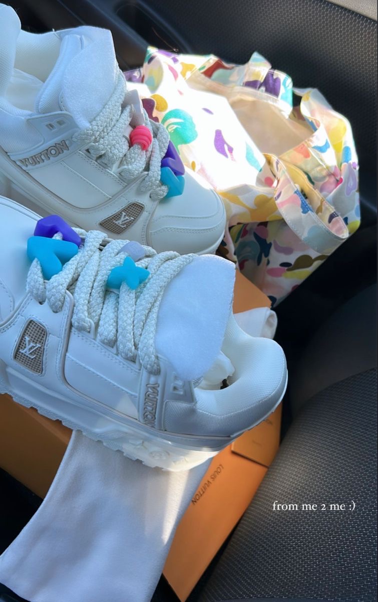 Premium Quality LV White multi