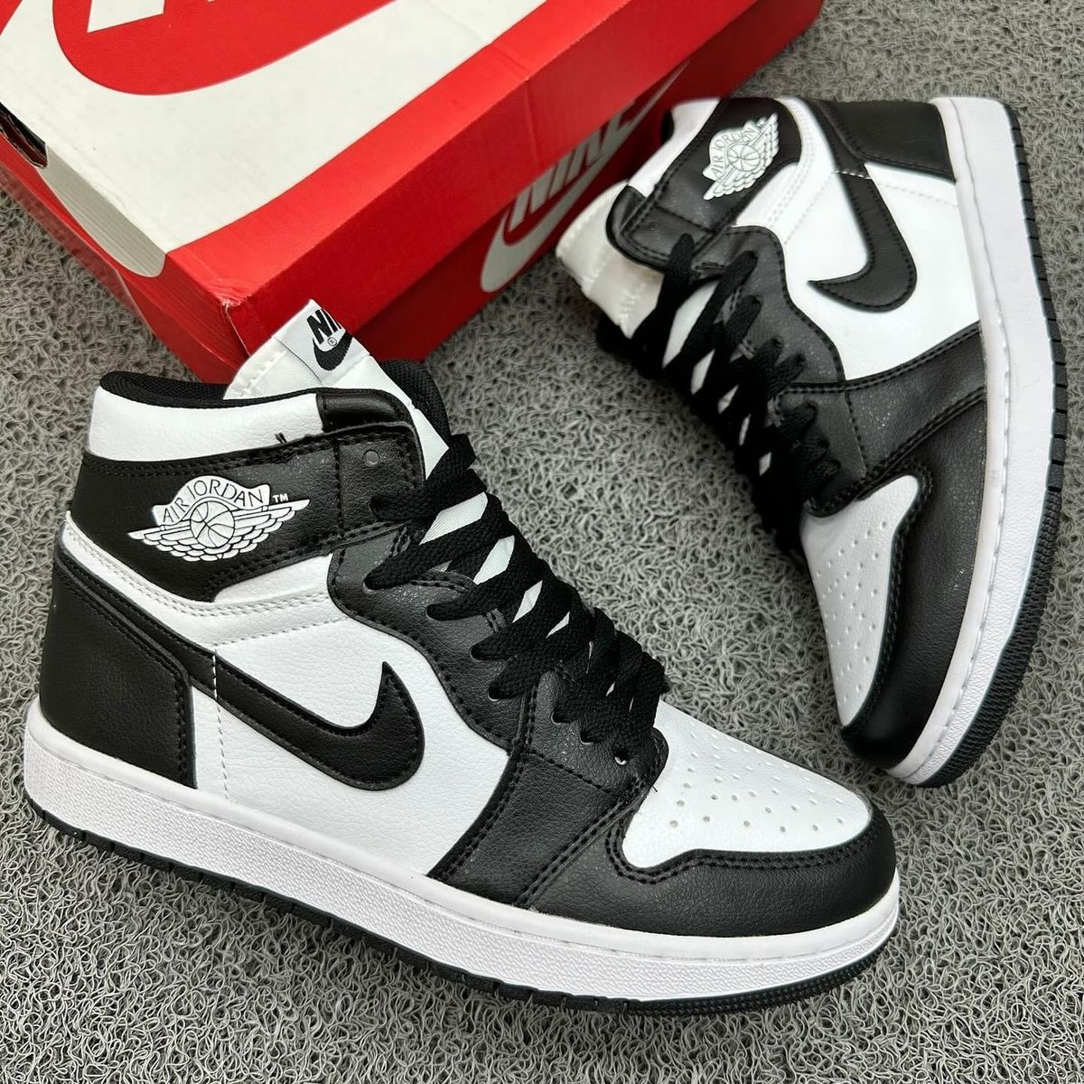 Premium Quality Hightop Jordan Panda 🐼