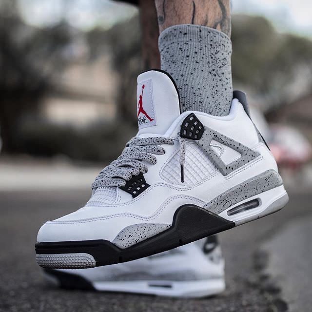 JORDAN 4 CEMENT PREMIUM QUALITY.