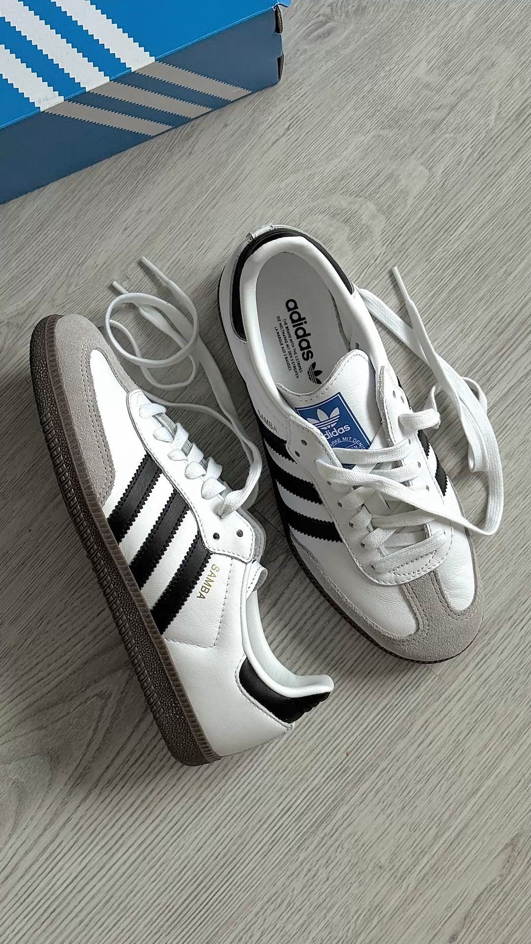 ADIDAS SAMBA White ( Premuim Quality)