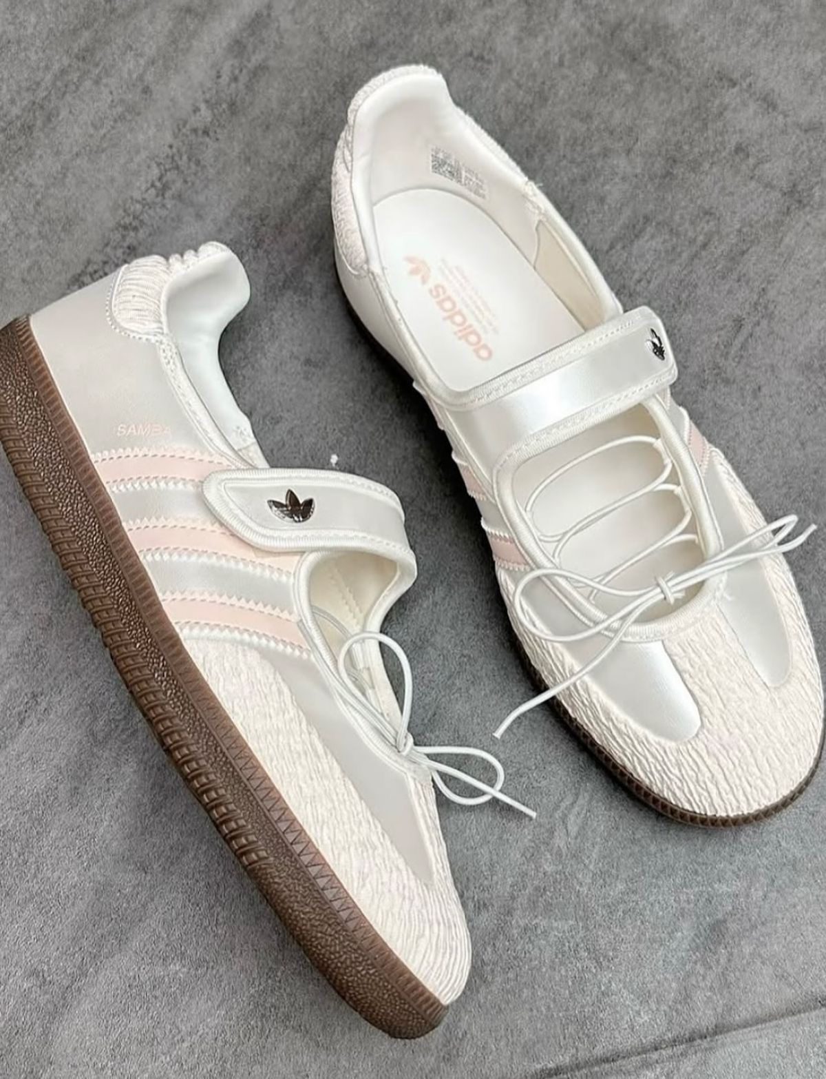 Cloud White Adidas Samba J
